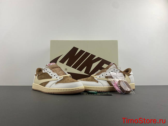 Travis Scott x Air Jordan 1 Low OG DM7866-106 - 1