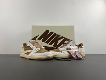 Travis Scott x Air Jordan 1 Low OG DM7866-106