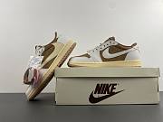 Travis Scott x Air Jordan 1 Low OG DM7866-106 - 4