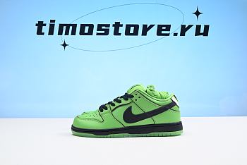 The Powerpuff Girls x Nike SB Dunk Low  FZ8319-300