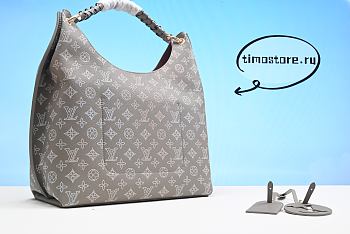 1ouis Vu1tton Carmel Mahina Hobo Bag 40cm