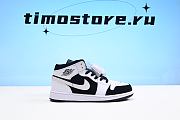 Nike Air Jordan 1 Mid Black 554724-113 - 3