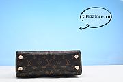 1ouis Vu1tton Monogram V Tote BB  - 2