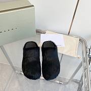 marni slides - 3