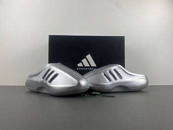  Adidas IIINFINITY Slides  IH2814