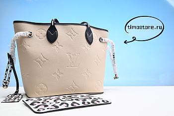 Louis Vuitton Neverfull MM Wild at Heart Cream 31CM