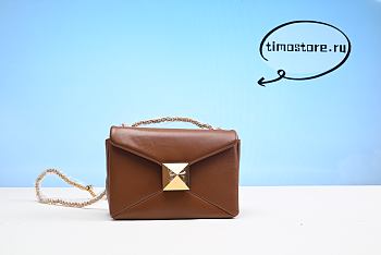 Valentino  Garavani Rockstud
