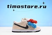 Albino & Preto x Nike Dunk SB Low  FD2627-200 - 5