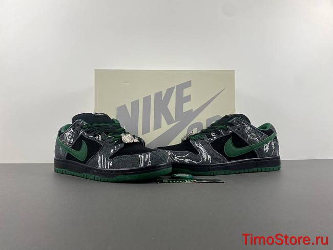 There Skateboards x Nike SB Dunk Low  HF7743-001 - 1