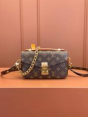 1ouis Vu1tton Pochette Métis East West 21.5cm - 1