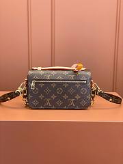 1ouis Vu1tton Pochette Métis East West 21.5cm - 2