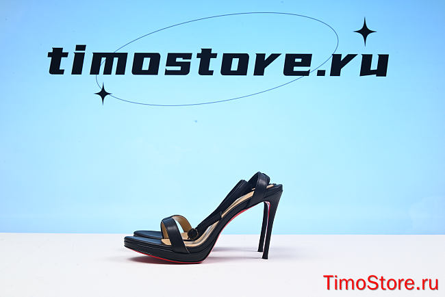 Christian Louboutin Loubi Queen  - 1