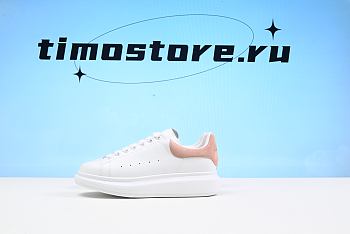 Alexander McQveen A36
