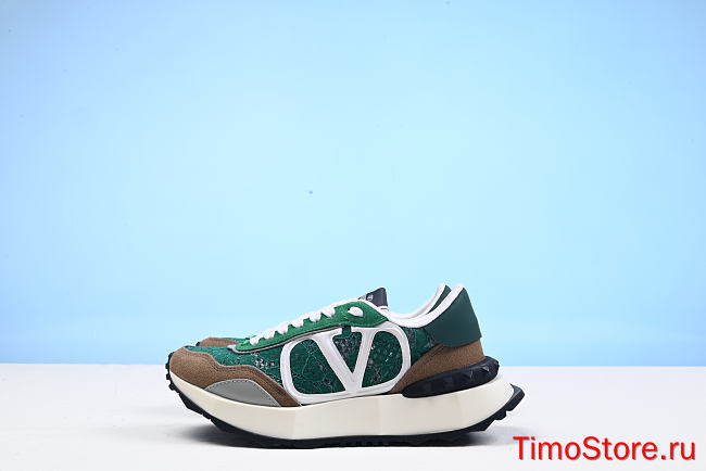 Valentino Garavani Lacerunner chunky sneakers - 1
