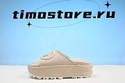 Gvcc1 Soft Rubber Womens Interlocking G Platform 42mm Slide Sandals 36 Off White - 1
