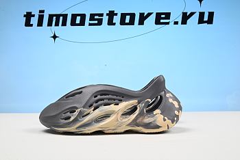 Adidas Yeezy Foam RNNR MXT Moon Gray GV7904