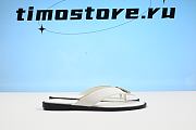 Gvcci Unisex GG Interlocking G Thong Sandal White Leather Flat flats - 6