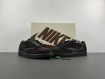  Travis Sco tt x Air Jordan 1 Low OG  DM7866-202