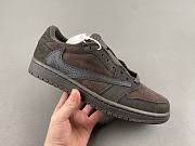  Travis Sco tt x Air Jordan 1 Low OG  DM7866-202 - 2