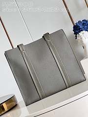 LV AEROGRAM TOTE  grey 36.5*34*13cm - 3