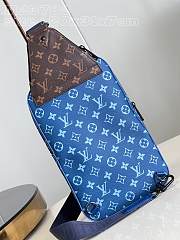 lv avenue Chest bag blue M23782 20*31*7cm - 3