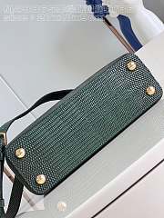 LV Capucines 003 27cm - 2