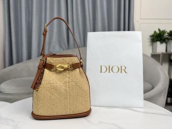 dior c est 24cm