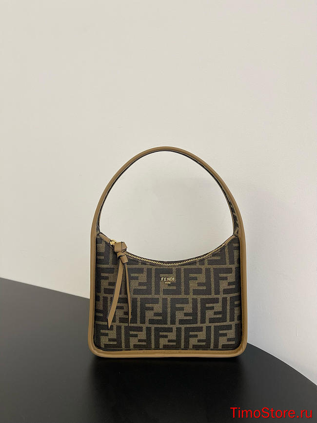 fendi fendessence hobo mini 25.5*7*28cm - 1