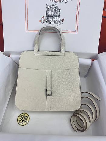 hermes halzan not so white silver hardware 25cm
