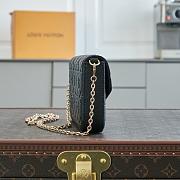 lv chette felicie monogram emeinte m64064 black 21cm (special price) - 4