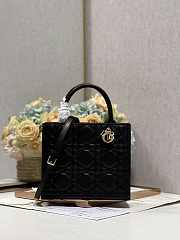 dior book tote mini 26cm 03 - 1