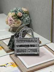 dior book tote mini 24cm 02 - 1