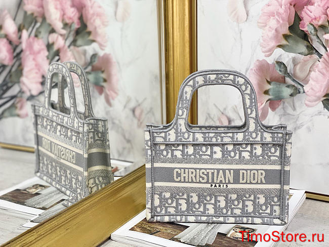 dior book tote mini 22.5cm 09 - 1