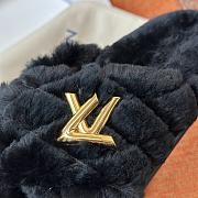 LV 2024 winter fur slippers 01 - 4