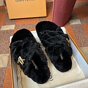 LV 2024 winter fur slippers 01 - 2