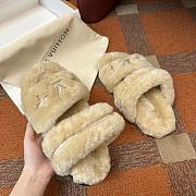 LV 2024 winter fur slippers 08 - 4