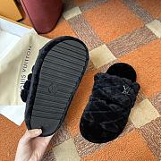 LV 2024 winter fur slippers 09 - 4