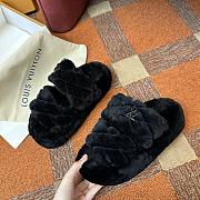 LV 2024 winter fur slippers 09 - 3