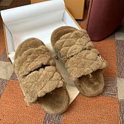 LV 2024 winter fur slippers 11 - 2