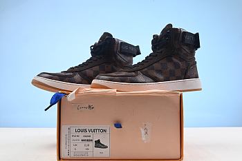 lv boots 39