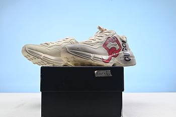 sneaker 39