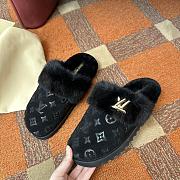 LV 2024 winter fur slippers 12 - 3