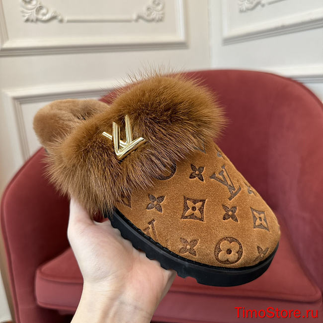 LV 2024 winter fur slippers 14 - 1