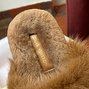 LV 2024 winter fur slippers 14 - 3