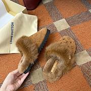 LV 2024 winter fur slippers 14 - 2