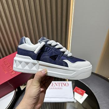valentino sneaker blue and white