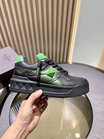 valentino sneaker black and green