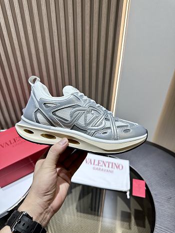 valentino sneaker grey