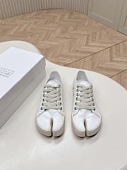 MAISON MIHARA tabi white - 3