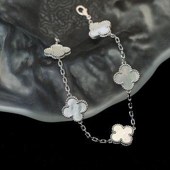 Van Cleef & Arpels bracelets gold and silver